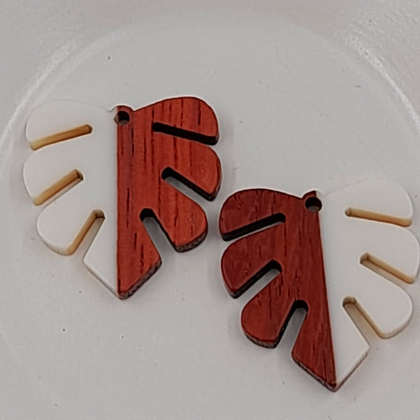 Wood & Resin Monstera Leaf Shape Cream
