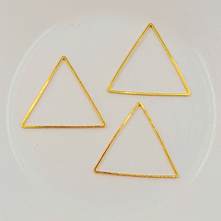 Findings - Metal Triangle Shaped Closed Ring Gold 27mm