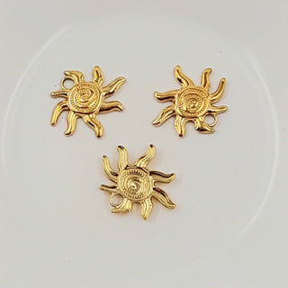 Charm - Sun Shaped Gold 20mm