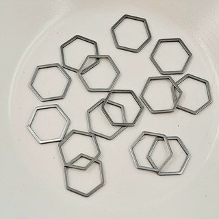 Findings - Metal Hexagon Shaped Closed Ring Antique Silver 13mm