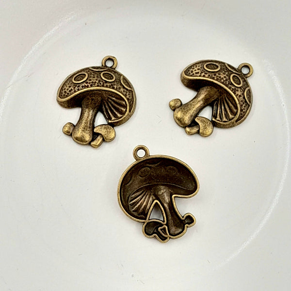 Charm - Mushroom Antique Gold