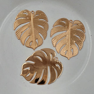 Charm - Flat Laser Cut Monstera Leaf Gold 29mm