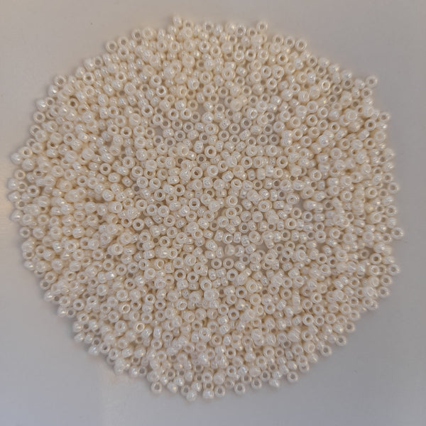 Miyuki Seed Beads Size 11 Ivory Ceylon 7.5gm Bag