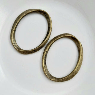 Findings - 25x34mm Closed Oval Ring Antique Gold